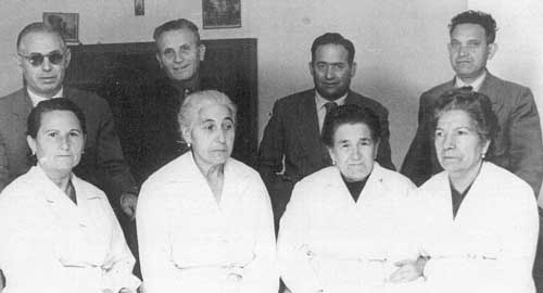 D. Emilio Ballano, D. Eloy, Dª Teófila García y D. ABAJO: Dª Rufina Cerezo, Dª Lidia Moreno, Dª y Dª