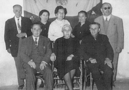 D. Dª Josefina Yanguas, Dª y Dª y D. Emilio Ballano. ABAJO: D. Arturo Carrasaco, Dª Lidia Moreno y D. Eloy